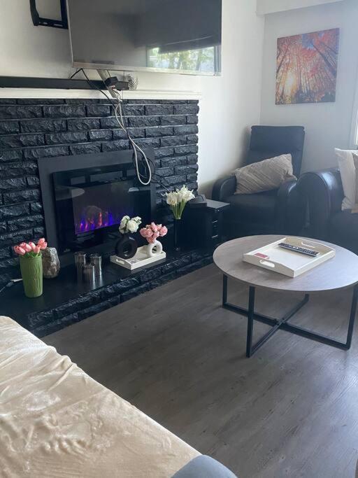 4 Bedroom Upper Level Kits Home Vancouver Ngoại thất bức ảnh
