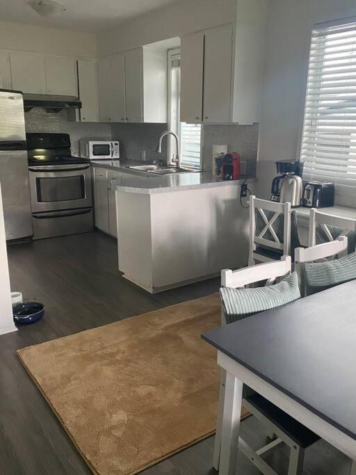4 Bedroom Upper Level Kits Home Vancouver Ngoại thất bức ảnh