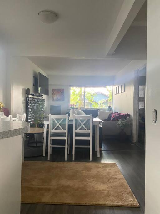 4 Bedroom Upper Level Kits Home Vancouver Ngoại thất bức ảnh