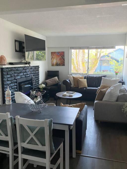 4 Bedroom Upper Level Kits Home Vancouver Ngoại thất bức ảnh