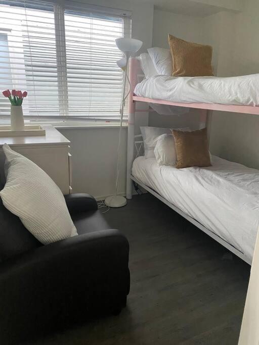 4 Bedroom Upper Level Kits Home Vancouver Ngoại thất bức ảnh
